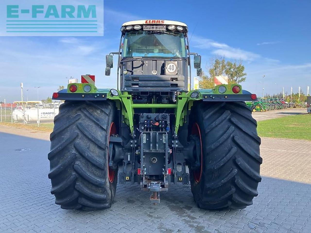 CLAAS xerion 5000 - Τρακτέρ: φωτογραφία 4 CLAAS xerion 5000 - Τρακτέρ: φωτογραφία 4