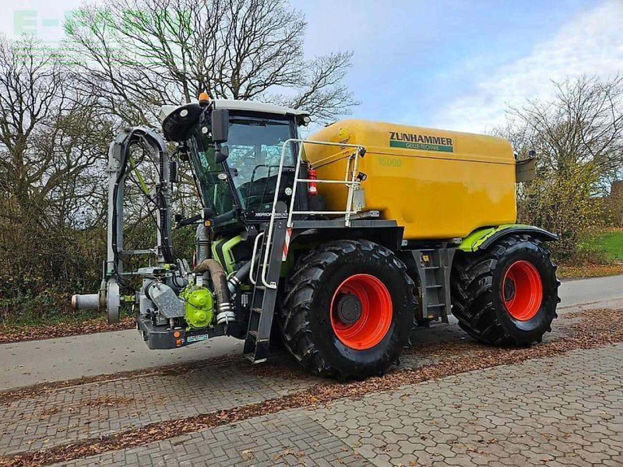 CLAAS xerion saddletrac 3800 "viele neuteile und reparaturen durchgeführt" - Αυτοκινούμενο ψεκαστικό: φωτογραφία 3 CLAAS xerion saddletrac 3800 "viele neuteile und reparaturen durchgeführt" - Αυτοκινούμενο ψεκαστικό: φωτογραφία 3