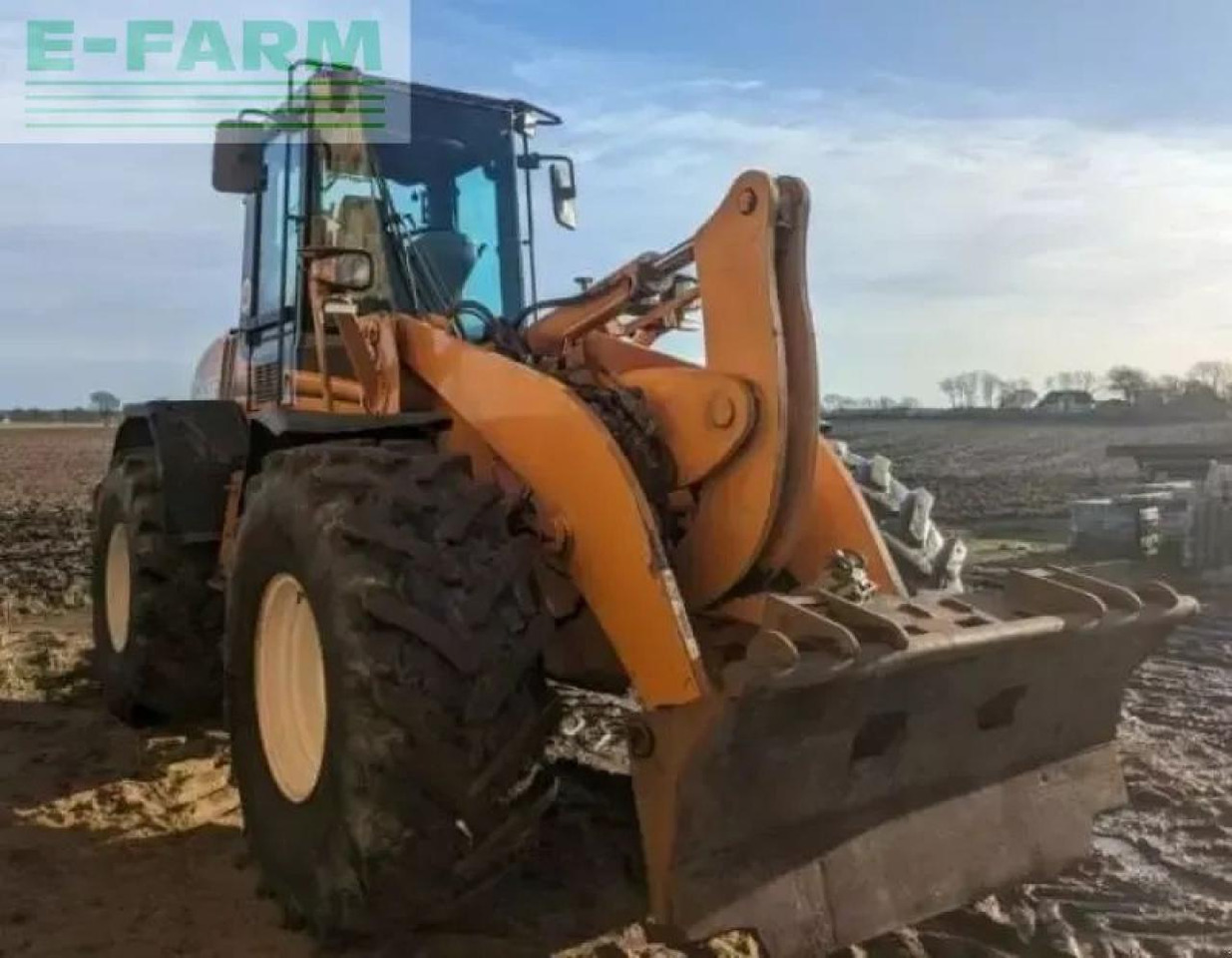 Case-IH 621d - Μίνι εκσκαφέας: φωτογραφία 1 Case-IH 621d - Μίνι εκσκαφέας: φωτογραφία 1