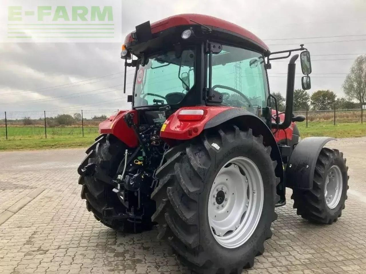 Case-IH farmall 100a - Τρακτέρ: φωτογραφία 3 Case-IH farmall 100a - Τρακτέρ: φωτογραφία 3