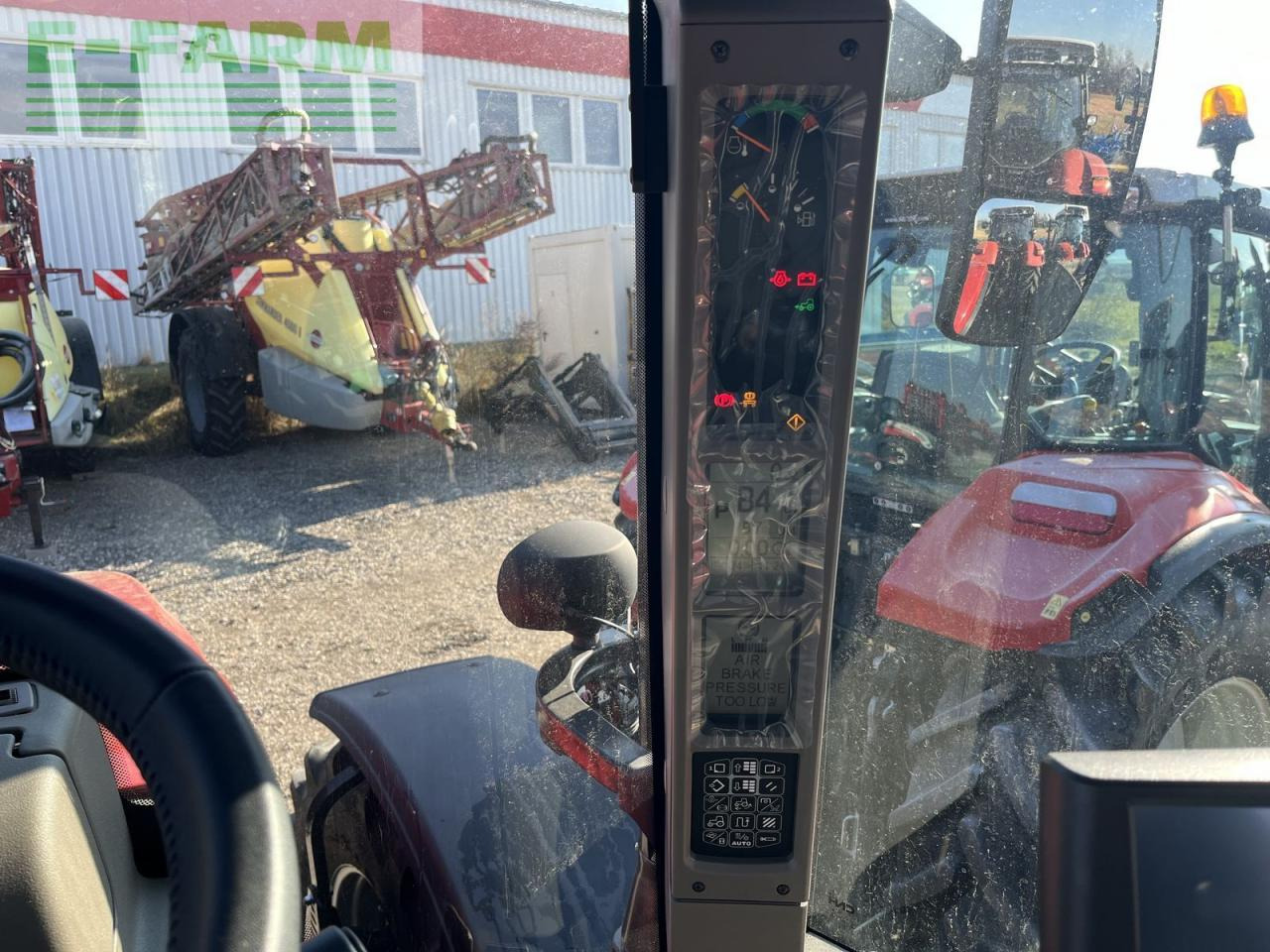 Case-IH maxxum mc 125 MC - Τρακτέρ: φωτογραφία 5 Case-IH maxxum mc 125 MC - Τρακτέρ: φωτογραφία 5