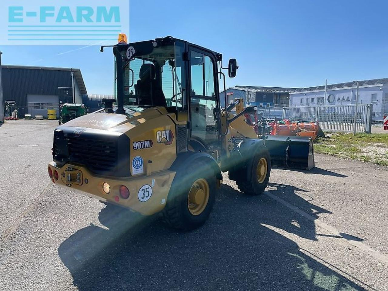 Caterpillar 907m - Μίνι εκσκαφέας: φωτογραφία 4 Caterpillar 907m - Μίνι εκσκαφέας: φωτογραφία 4