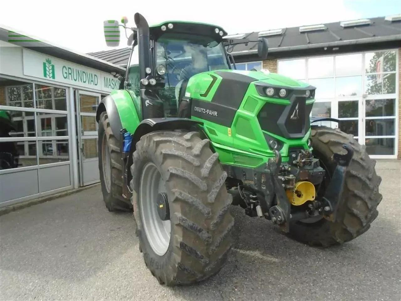 Deutz-Fahr agrotron 7230 ttv TTV - Τρακτέρ: φωτογραφία 1 Deutz-Fahr agrotron 7230 ttv TTV - Τρακτέρ: φωτογραφία 1