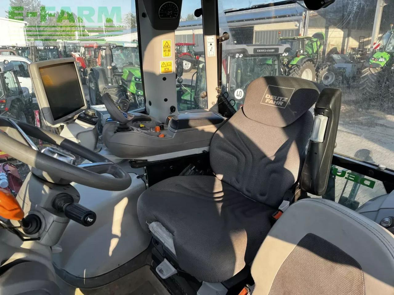 Deutz-Fahr agrotron 8280 ttv TTV - Τρακτέρ: φωτογραφία 5 Deutz-Fahr agrotron 8280 ttv TTV - Τρακτέρ: φωτογραφία 5
