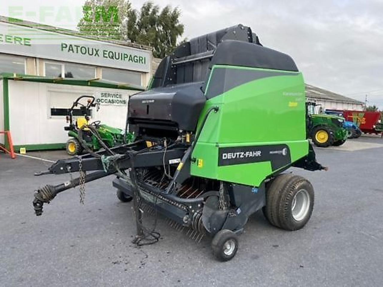 Deutz-Fahr varimaster 685 - Χορτοδετική μηχανή τετράγωνες μπάλες: φωτογραφία 1 Deutz-Fahr varimaster 685 - Χορτοδετική μηχανή τετράγωνες μπάλες: φωτογραφία 1