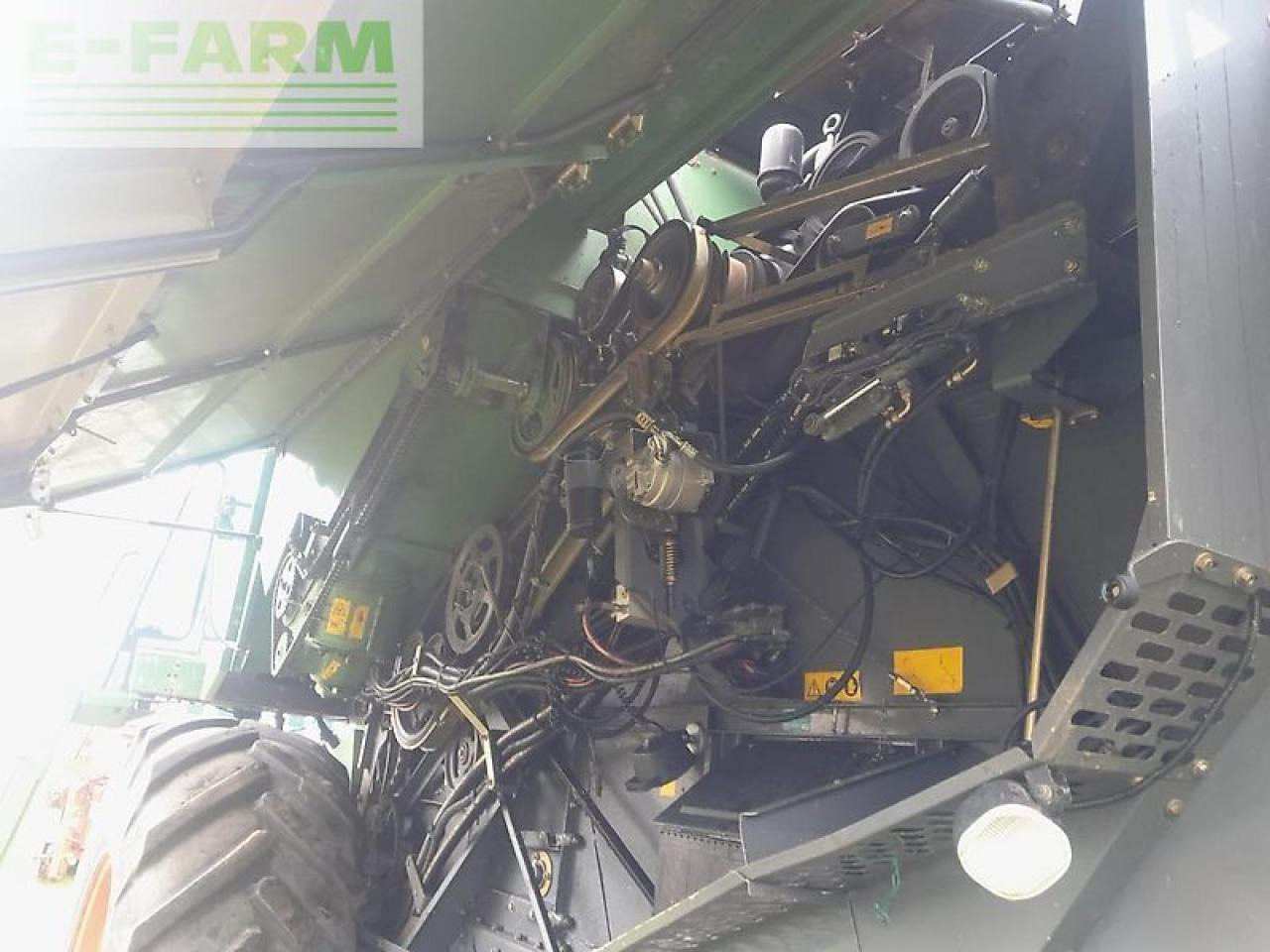 Θεριζοαλωνιστική μηχανή Fendt 6300c: φωτογραφία 7