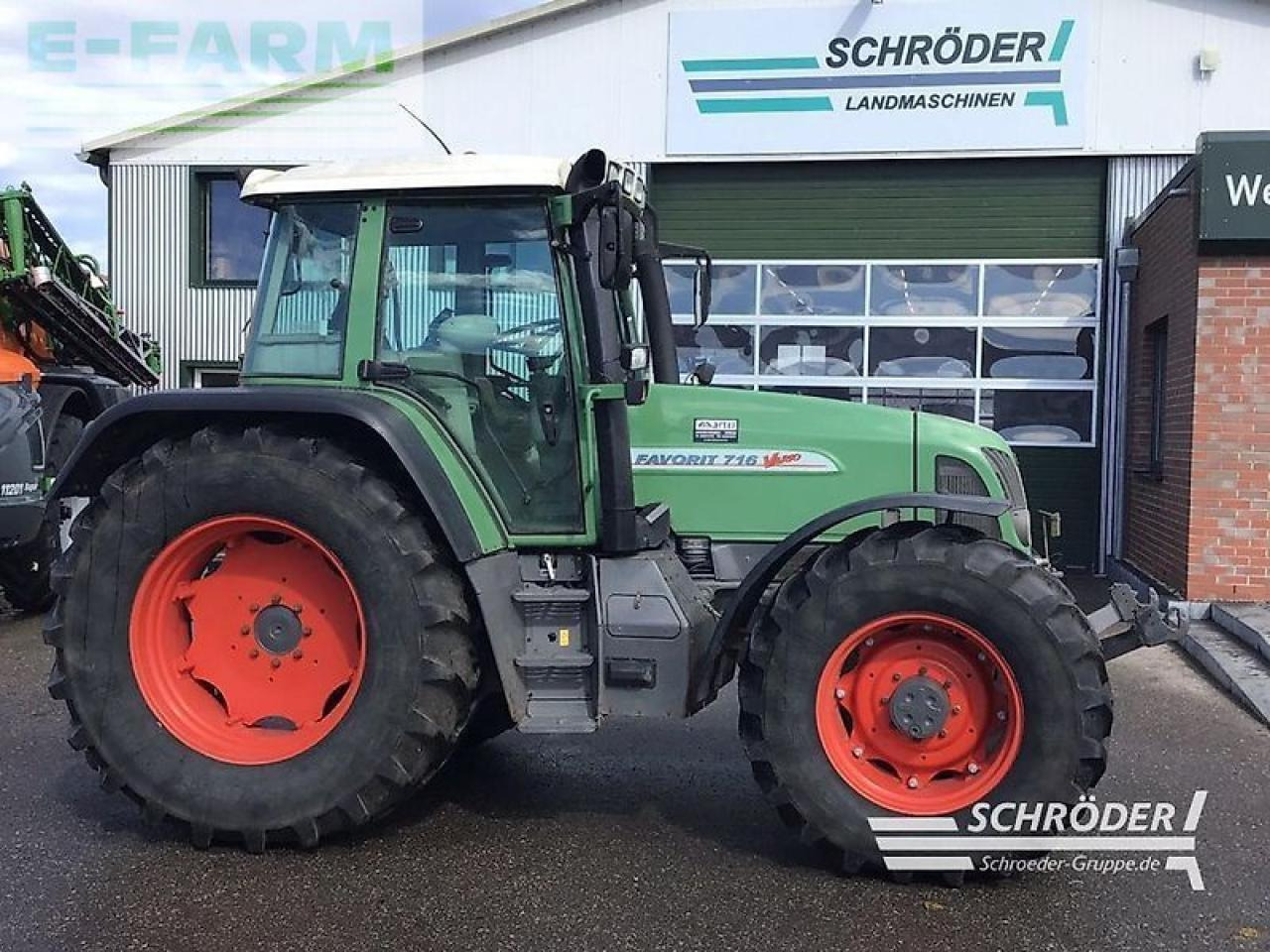 Fendt 716 vario com 1 | nur 7561 stunden ! - Τρακτέρ: φωτογραφία 2 Fendt 716 vario com 1 | nur 7561 stunden ! - Τρακτέρ: φωτογραφία 2