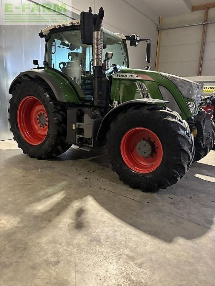 Fendt 718 vario - Τρακτέρ: φωτογραφία 1 Fendt 718 vario - Τρακτέρ: φωτογραφία 1