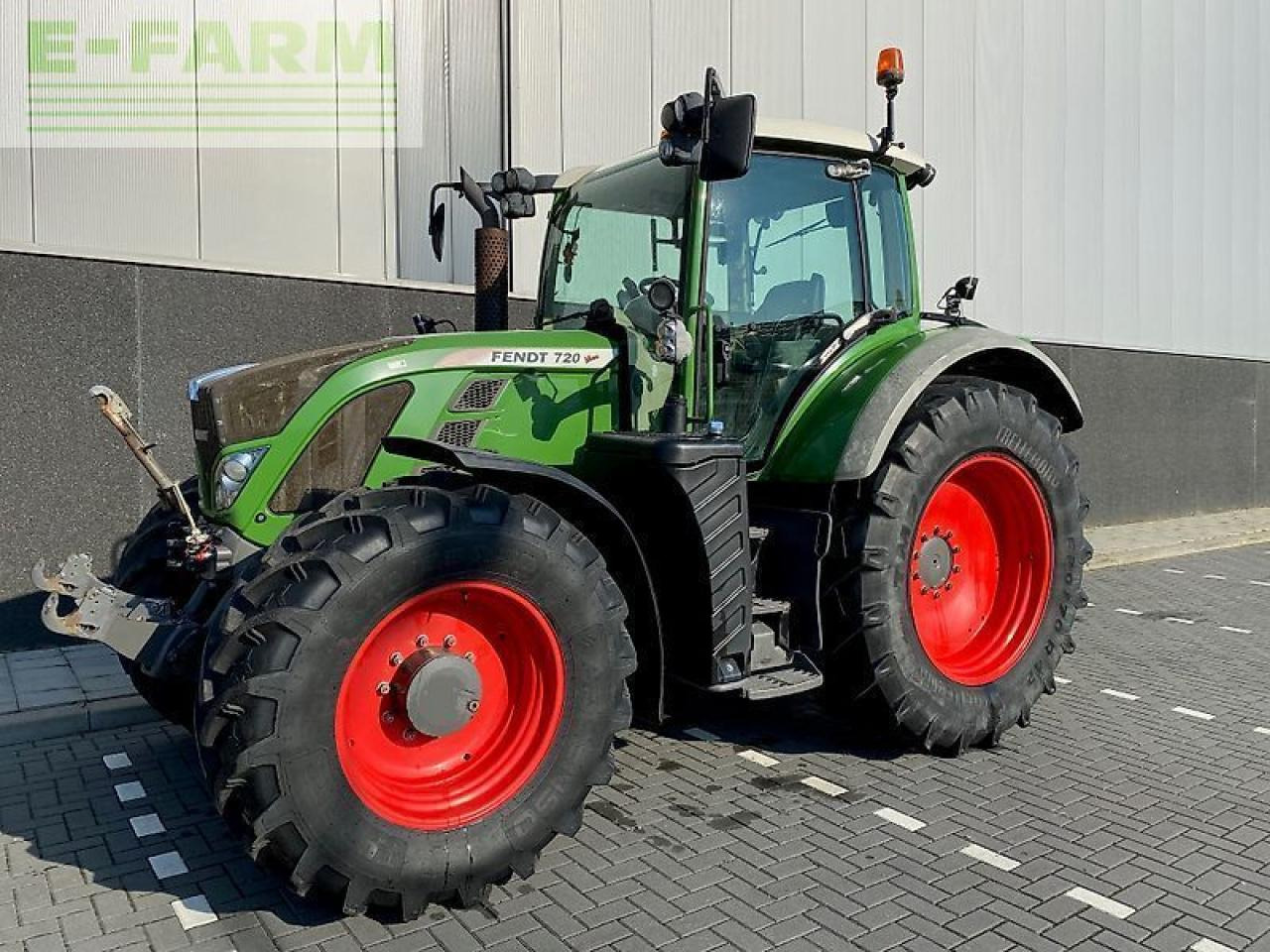 Fendt 720 scr profi - Τρακτέρ: φωτογραφία 1 Fendt 720 scr profi - Τρακτέρ: φωτογραφία 1