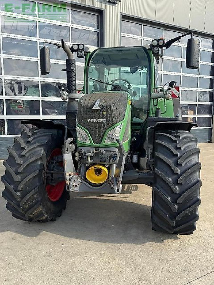 Fendt 720 scr profi - Τρακτέρ: φωτογραφία 4 Fendt 720 scr profi - Τρακτέρ: φωτογραφία 4