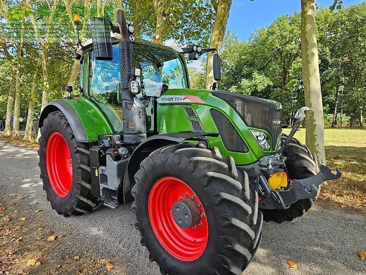 Fendt 724 s4 profi plus (718 720 722 ) - Τρακτέρ: φωτογραφία 2 Fendt 724 s4 profi plus (718 720 722 ) - Τρακτέρ: φωτογραφία 2