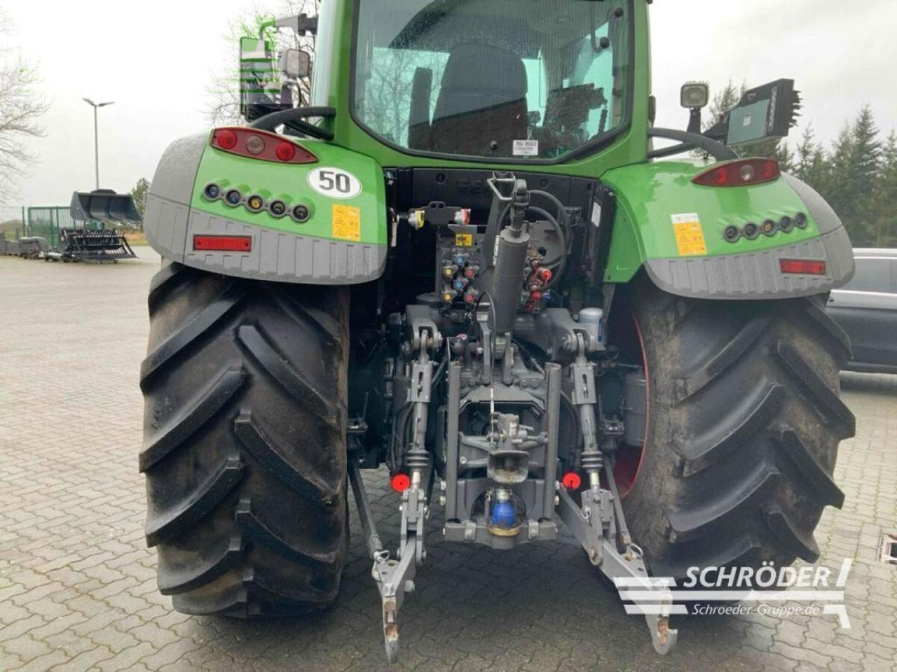Fendt 724 vario gen6 profi plus - Τρακτέρ: φωτογραφία 4 Fendt 724 vario gen6 profi plus - Τρακτέρ: φωτογραφία 4