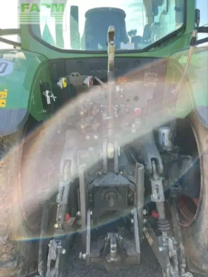 Fendt 724 vario profi Profi - Τρακτέρ: φωτογραφία 4 Fendt 724 vario profi Profi - Τρακτέρ: φωτογραφία 4
