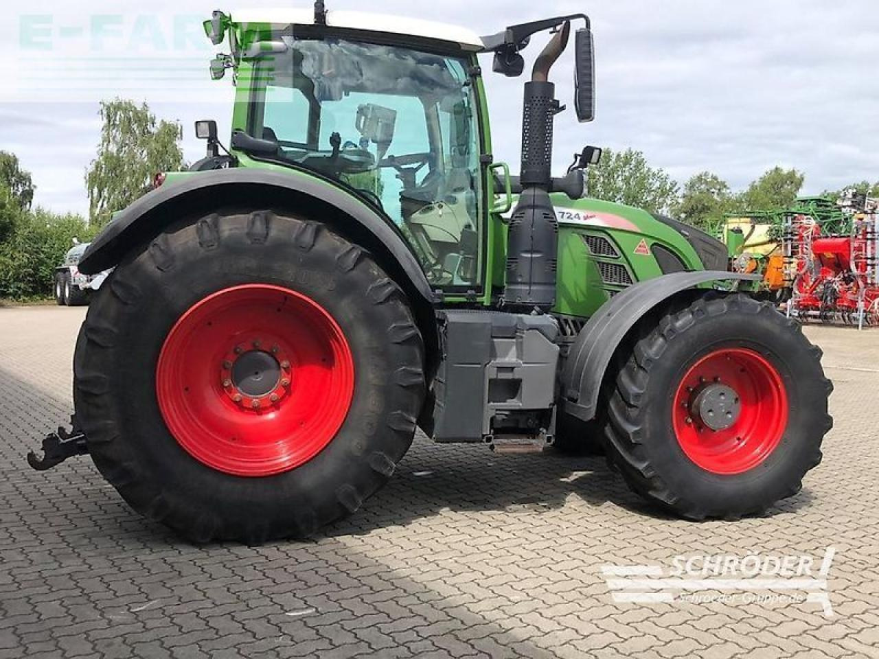 Fendt 724 vario s4 profi plus ProfiPlus - Τρακτέρ: φωτογραφία 4 Fendt 724 vario s4 profi plus ProfiPlus - Τρακτέρ: φωτογραφία 4