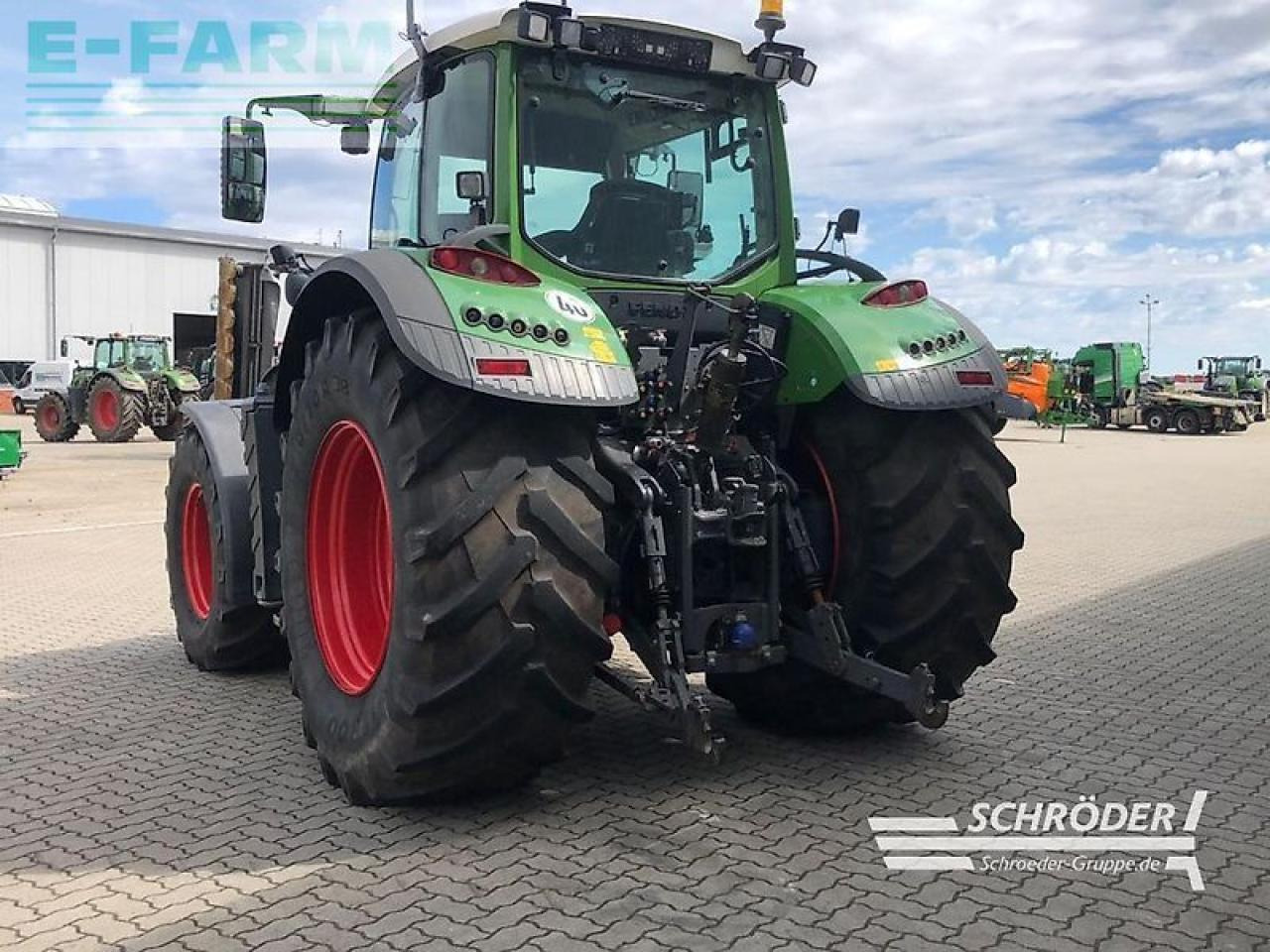 Fendt 724 vario s4 profi plus ProfiPlus - Τρακτέρ: φωτογραφία 3 Fendt 724 vario s4 profi plus ProfiPlus - Τρακτέρ: φωτογραφία 3