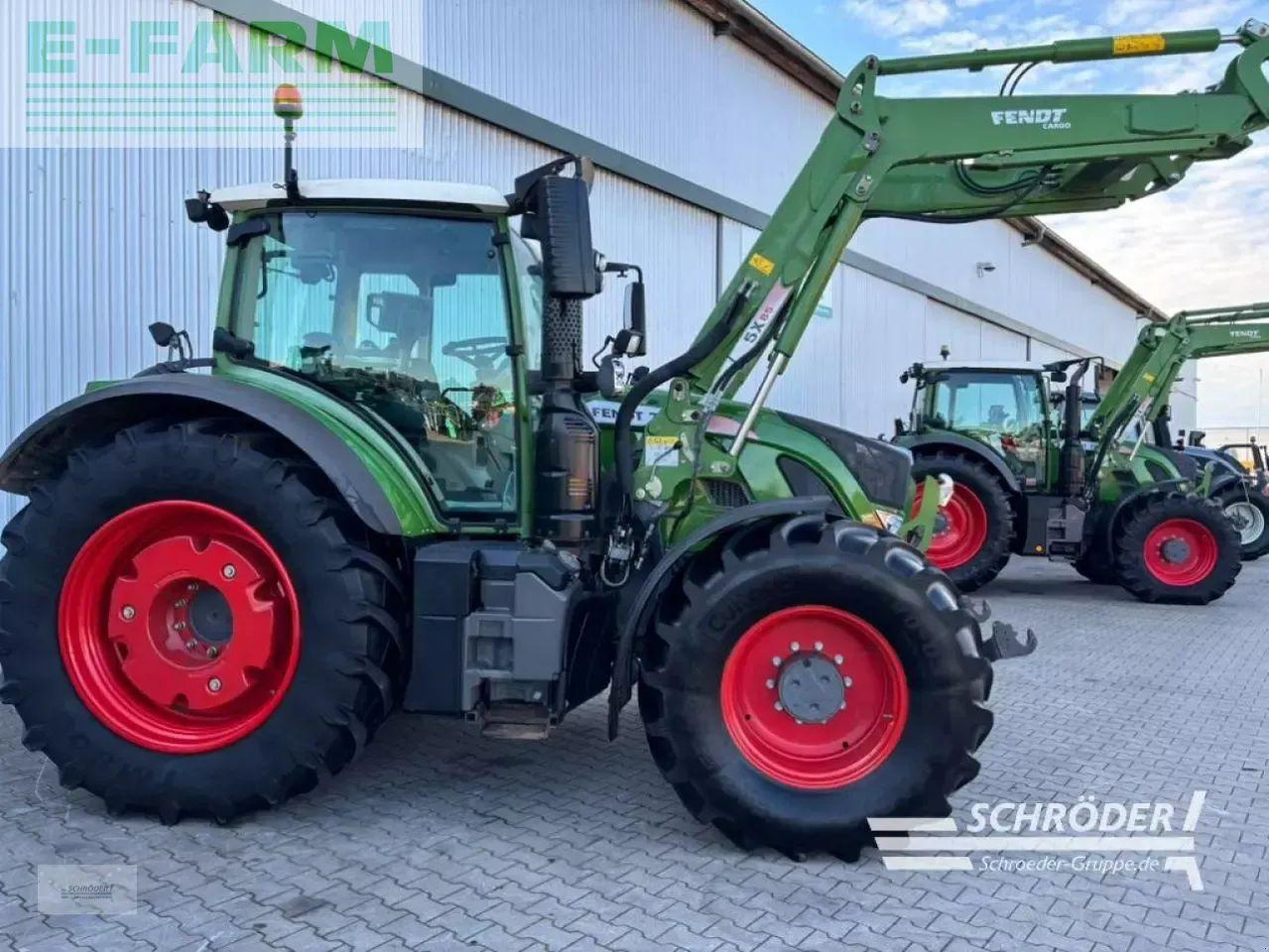 Fendt 724 vario s4 profi plus ProfiPlus - Τρακτέρ: φωτογραφία 2 Fendt 724 vario s4 profi plus ProfiPlus - Τρακτέρ: φωτογραφία 2
