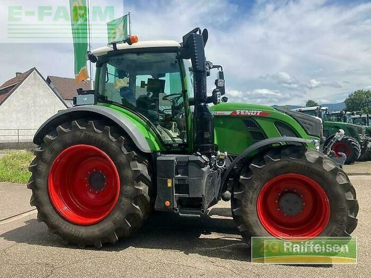 Fendt 724 vario - Τρακτέρ: φωτογραφία 5 Fendt 724 vario - Τρακτέρ: φωτογραφία 5