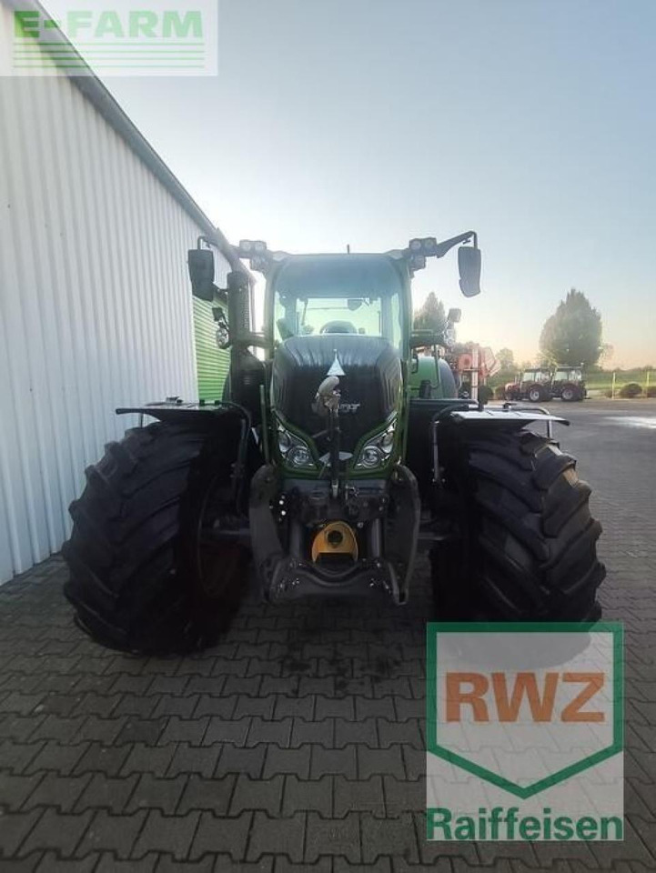 Fendt 724 vario - Τρακτέρ: φωτογραφία 1 Fendt 724 vario - Τρακτέρ: φωτογραφία 1