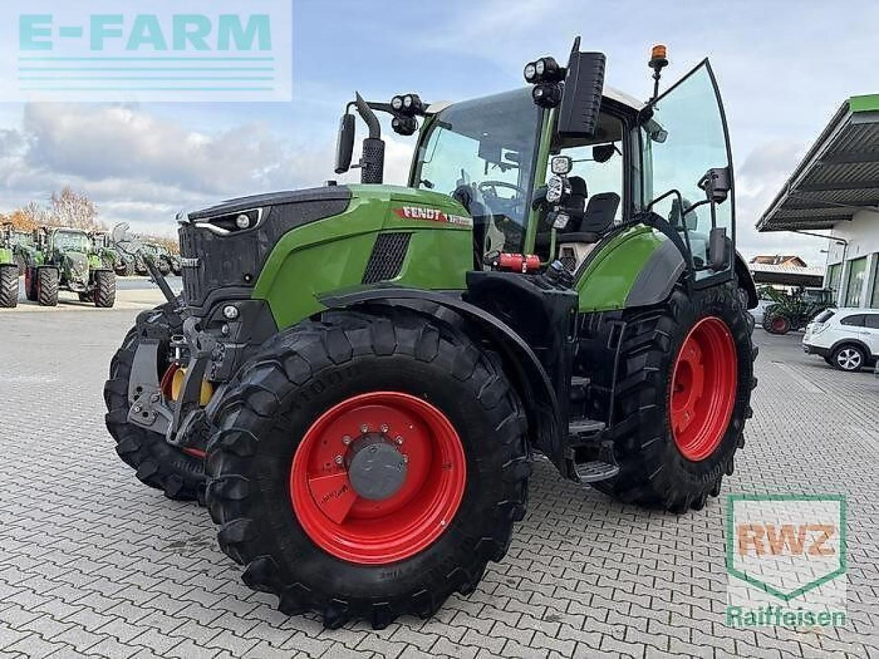 Fendt 728 vario - Τρακτέρ: φωτογραφία 5 Fendt 728 vario - Τρακτέρ: φωτογραφία 5