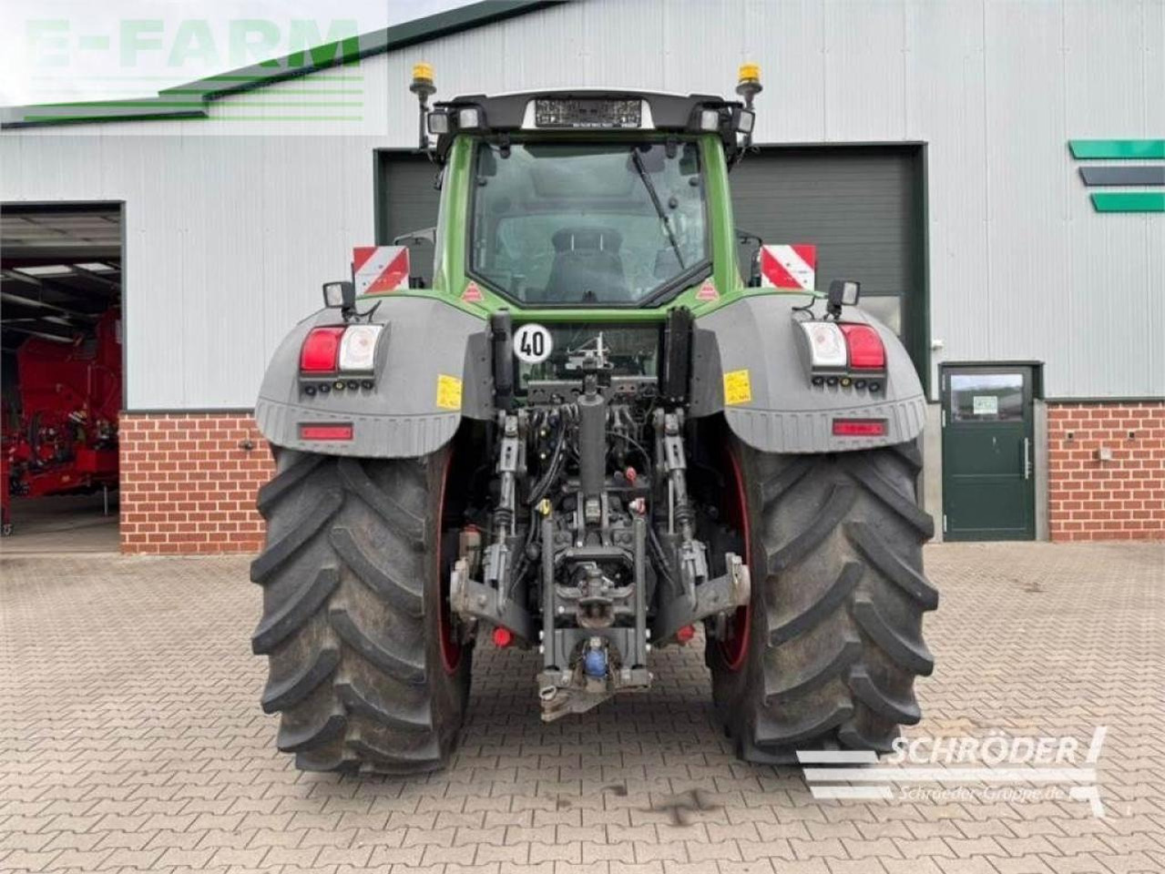 Fendt 824 vario s4 profi plus ProfiPlus - Τρακτέρ: φωτογραφία 4 Fendt 824 vario s4 profi plus ProfiPlus - Τρακτέρ: φωτογραφία 4