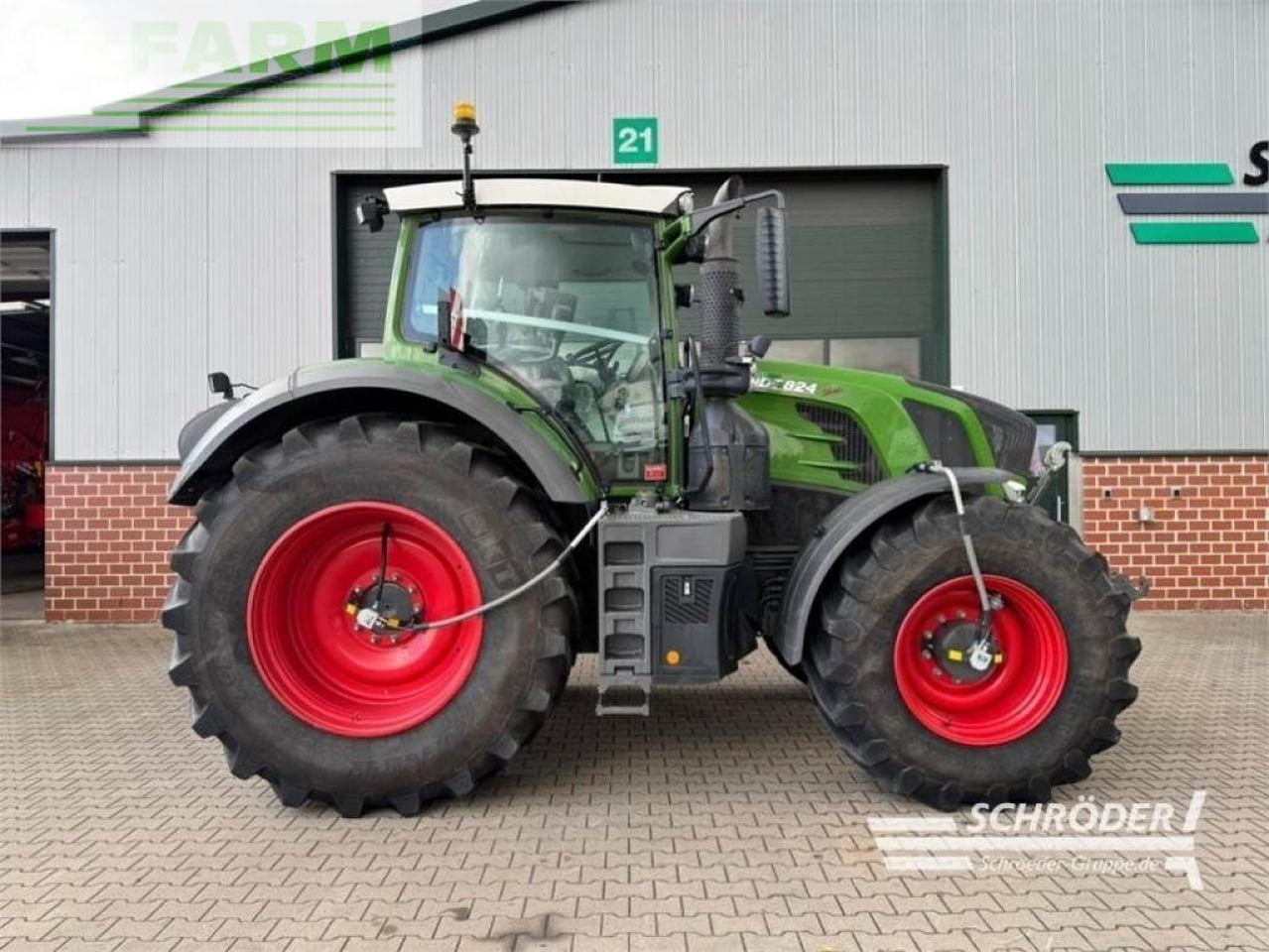Fendt 824 vario s4 profi plus ProfiPlus - Τρακτέρ: φωτογραφία 2 Fendt 824 vario s4 profi plus ProfiPlus - Τρακτέρ: φωτογραφία 2
