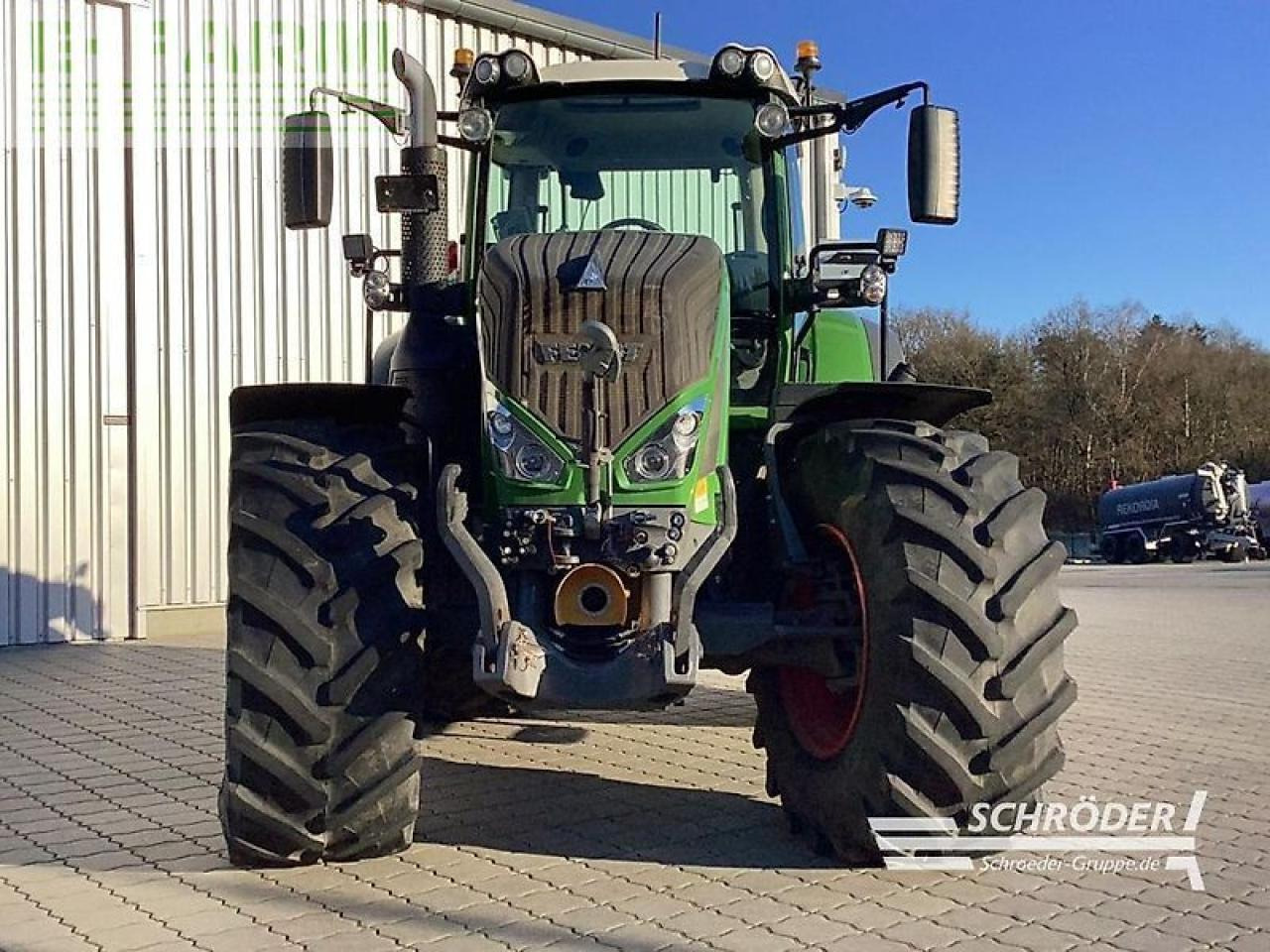 Fendt 824 vario s4 profi plus ProfiPlus - Τρακτέρ: φωτογραφία 2 Fendt 824 vario s4 profi plus ProfiPlus - Τρακτέρ: φωτογραφία 2
