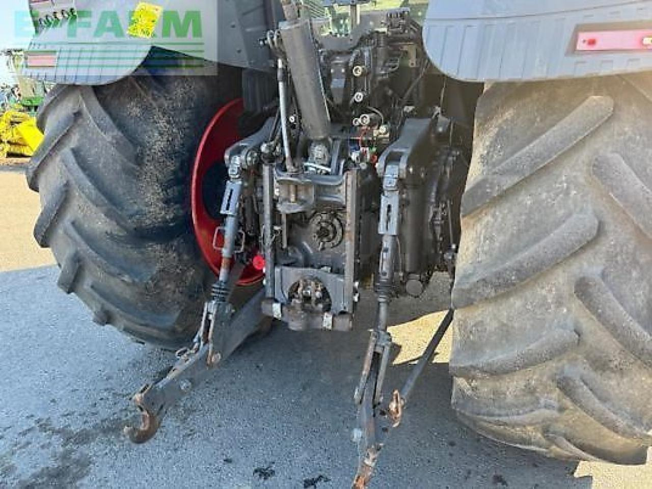 Fendt 826 vario - Τρακτέρ: φωτογραφία 5 Fendt 826 vario - Τρακτέρ: φωτογραφία 5