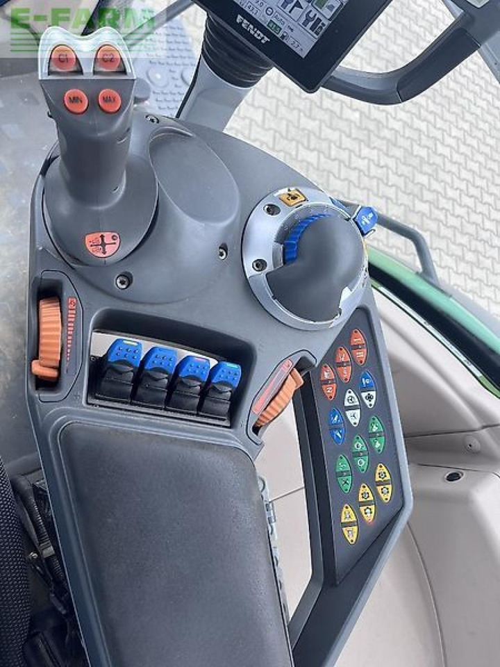 Fendt 828 - Τρακτέρ: φωτογραφία 2 Fendt 828 - Τρακτέρ: φωτογραφία 2
