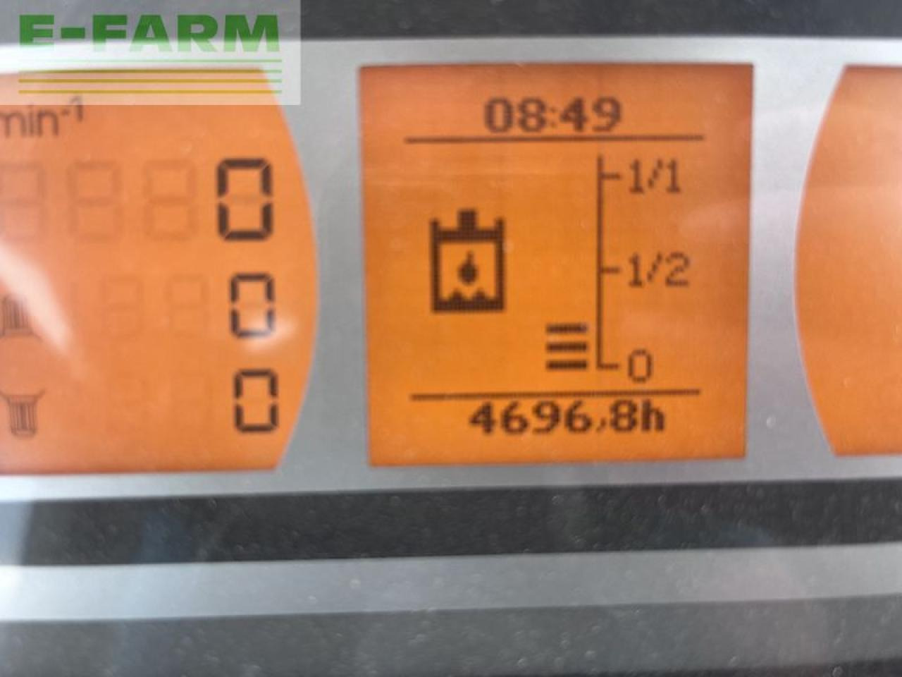 Fendt 828 - Τρακτέρ: φωτογραφία 4 Fendt 828 - Τρακτέρ: φωτογραφία 4