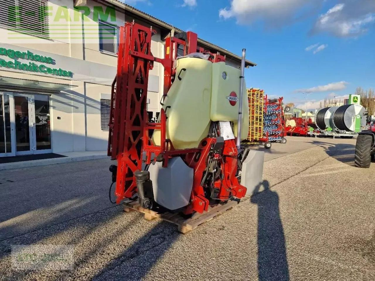 Hardi mega 12 - Συρόμενο ψεκαστικό: φωτογραφία 2 Hardi mega 12 - Συρόμενο ψεκαστικό: φωτογραφία 2