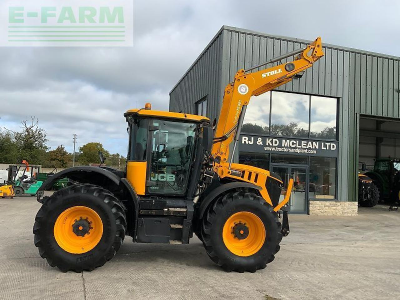 JCB 4220 fastrac (st24632) - Τρακτέρ: φωτογραφία 1 JCB 4220 fastrac (st24632) - Τρακτέρ: φωτογραφία 1