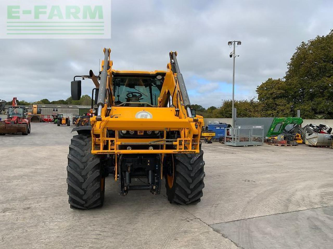 JCB 4220 fastrac (st24632) - Τρακτέρ: φωτογραφία 4 JCB 4220 fastrac (st24632) - Τρακτέρ: φωτογραφία 4