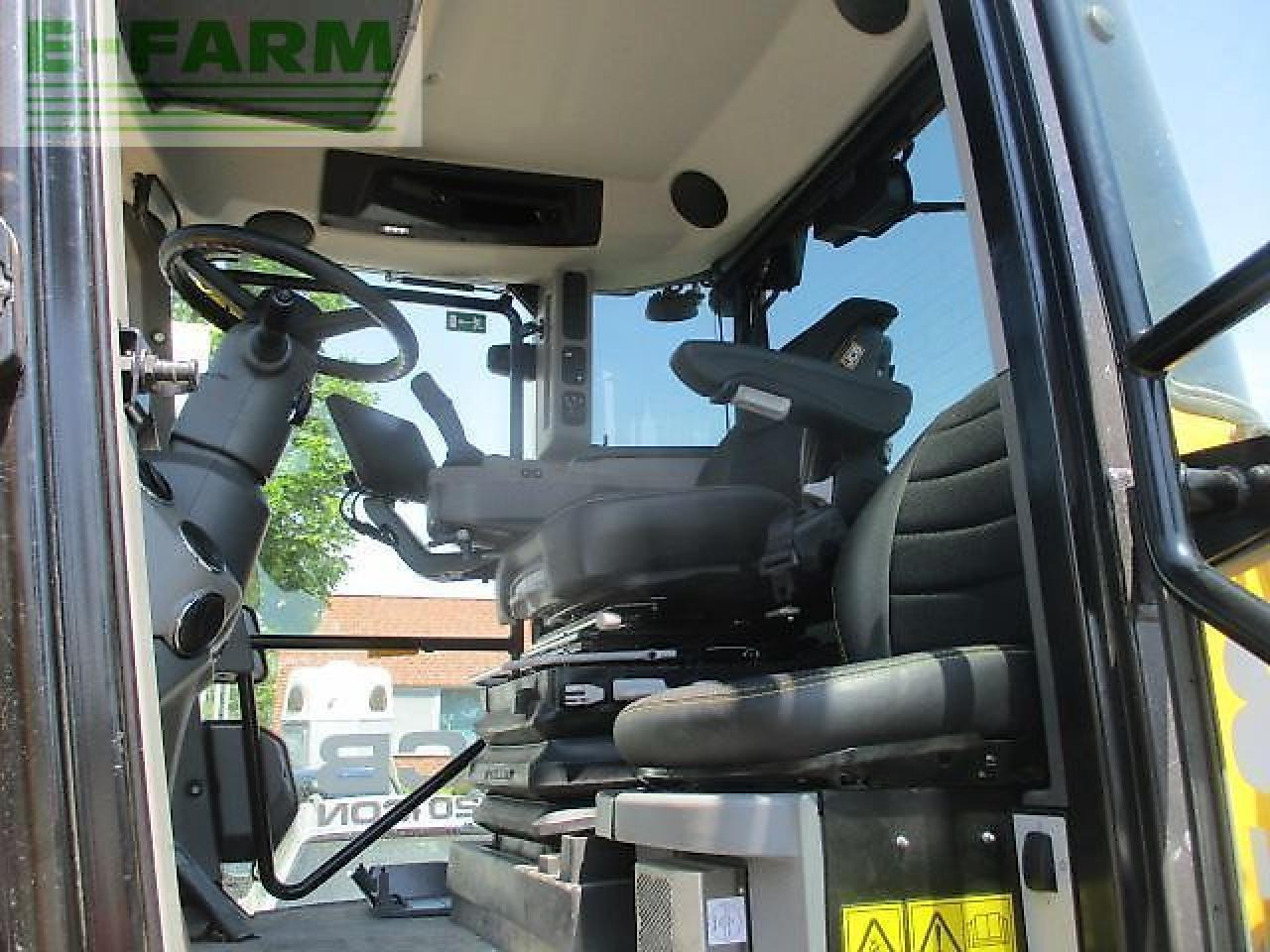 JCB 4220 icon - Τρακτέρ: φωτογραφία 5 JCB 4220 icon - Τρακτέρ: φωτογραφία 5