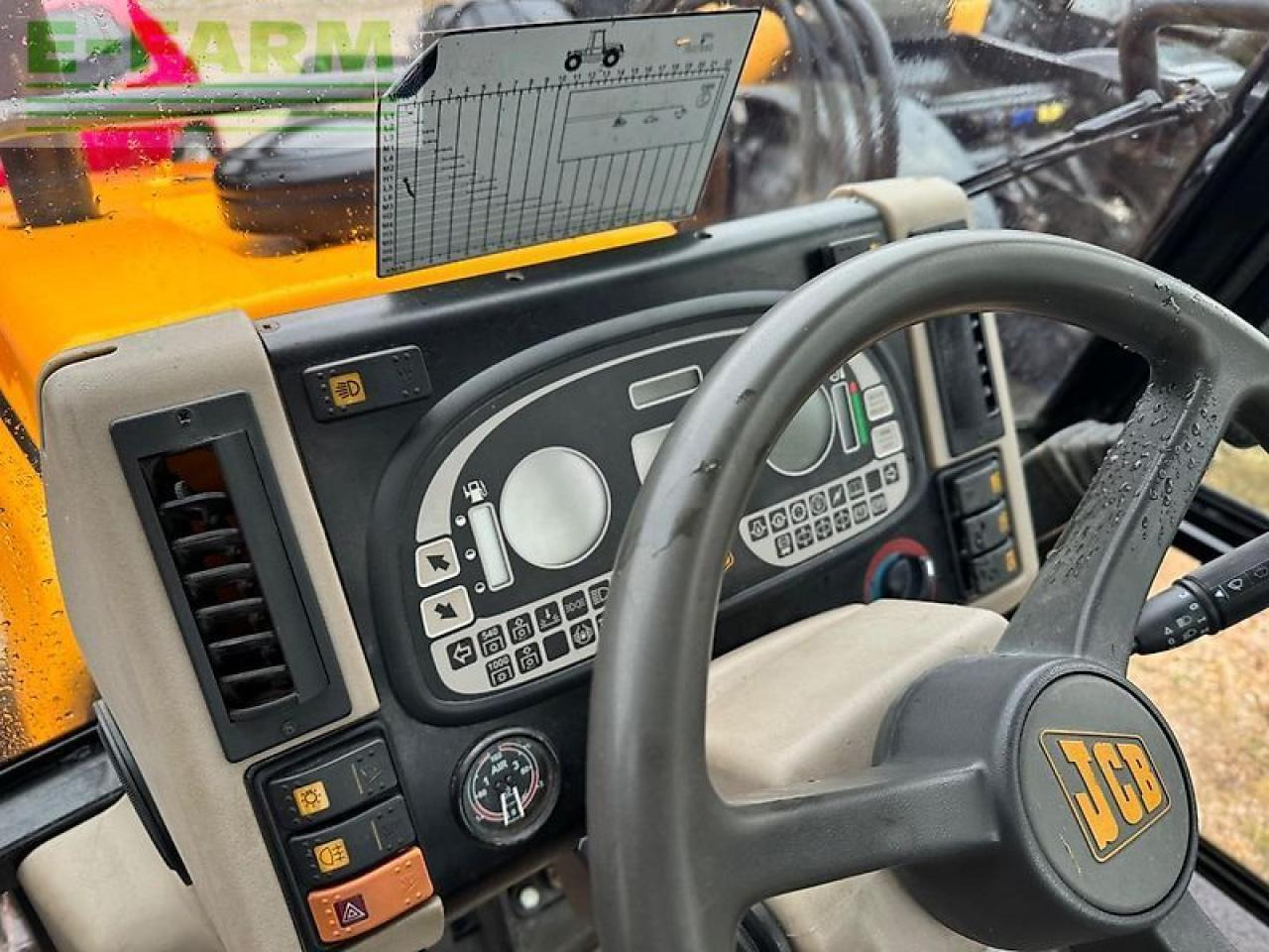 JCB fastrac 2115 / 4ws - Τρακτέρ: φωτογραφία 2 JCB fastrac 2115 / 4ws - Τρακτέρ: φωτογραφία 2