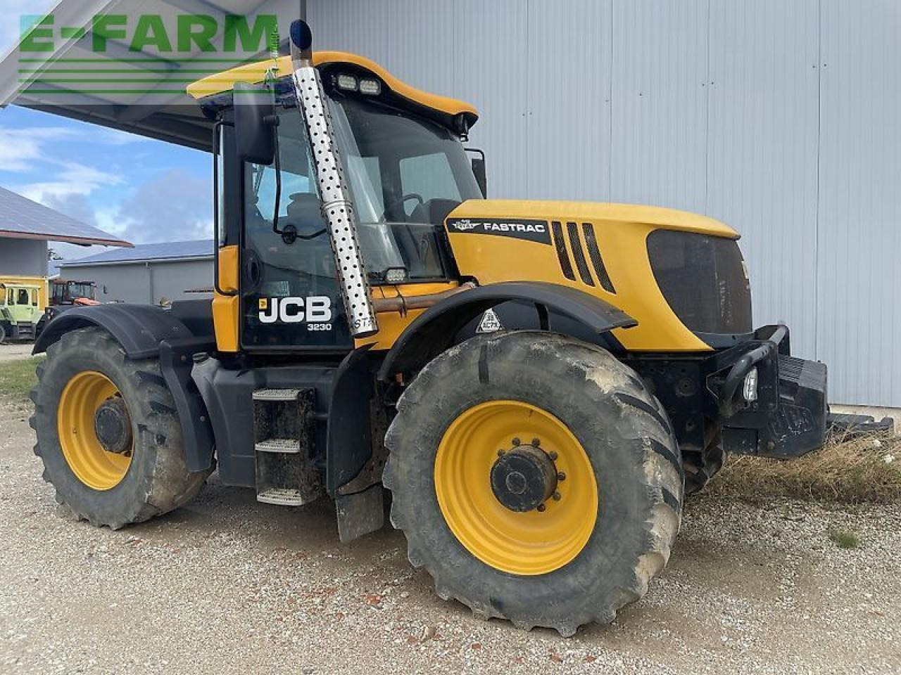 JCB fastrac 3230 - Τρακτέρ: φωτογραφία 1 JCB fastrac 3230 - Τρακτέρ: φωτογραφία 1