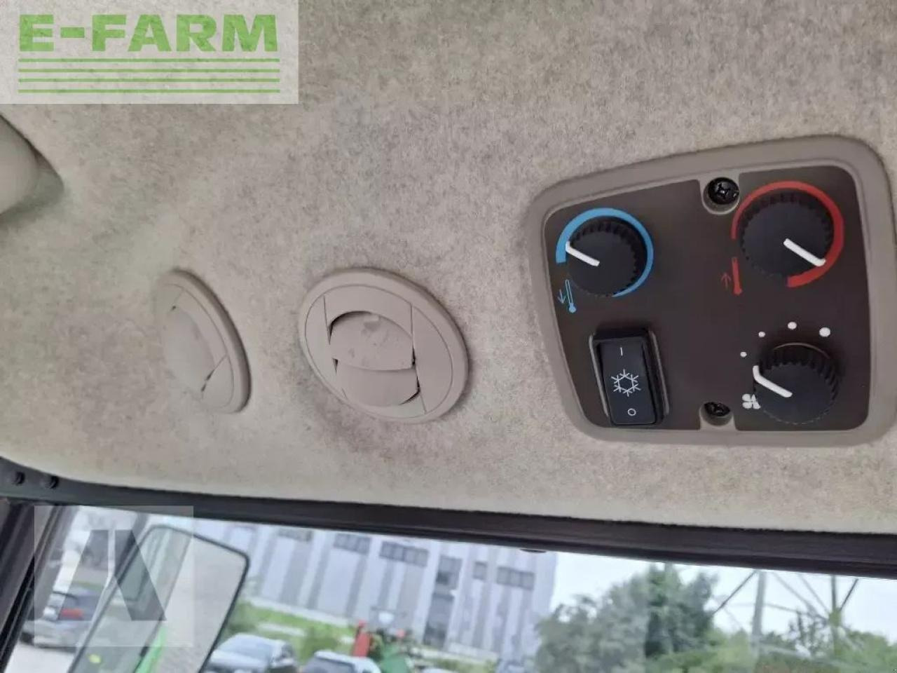 John Deere 3046r - Τρακτέρ: φωτογραφία 4 John Deere 3046r - Τρακτέρ: φωτογραφία 4