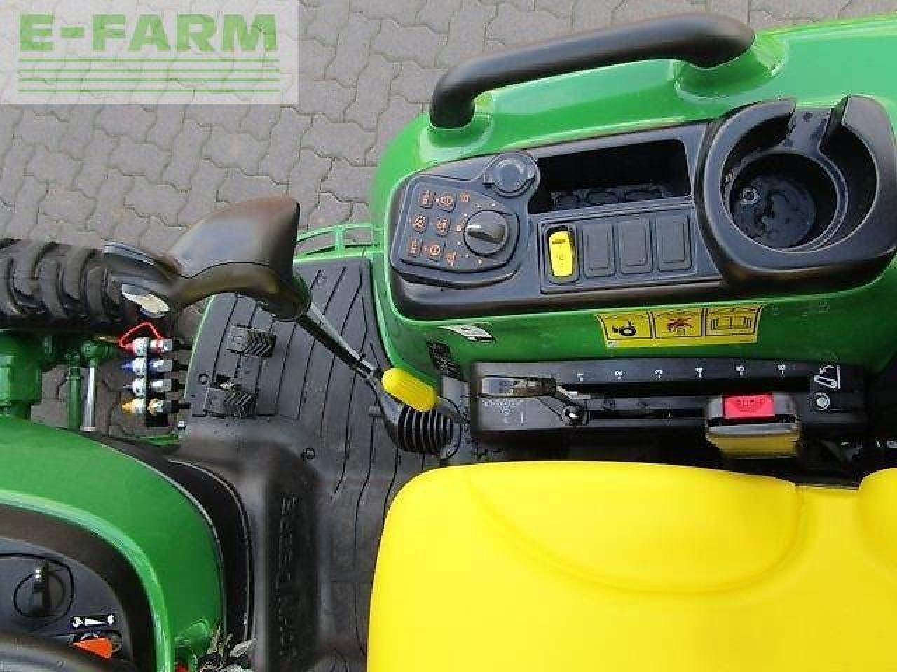 John Deere 3046r - Τρακτέρ: φωτογραφία 5 John Deere 3046r - Τρακτέρ: φωτογραφία 5