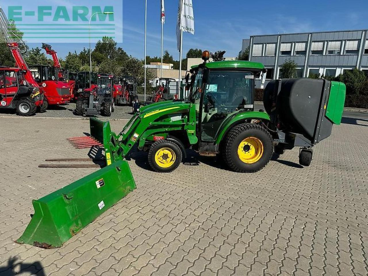 John Deere 3720 - Τρακτέρ: φωτογραφία 2 John Deere 3720 - Τρακτέρ: φωτογραφία 2