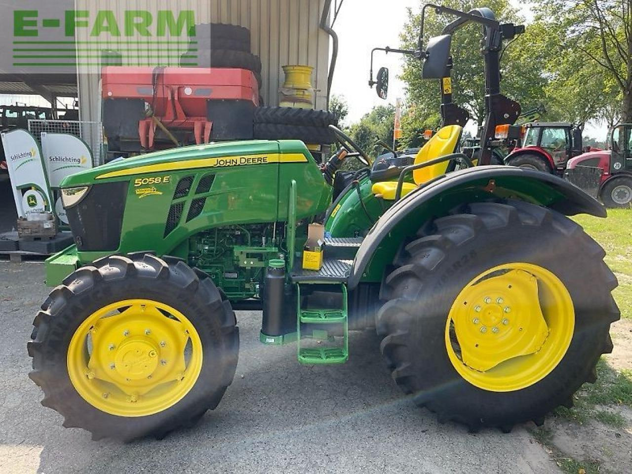 John Deere 5058e - Τρακτέρ: φωτογραφία 2 John Deere 5058e - Τρακτέρ: φωτογραφία 2