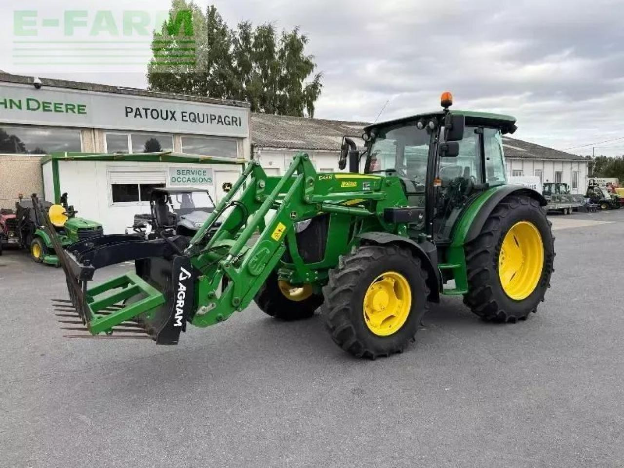 John Deere 5090m - Τρακτέρ: φωτογραφία 1 John Deere 5090m - Τρακτέρ: φωτογραφία 1