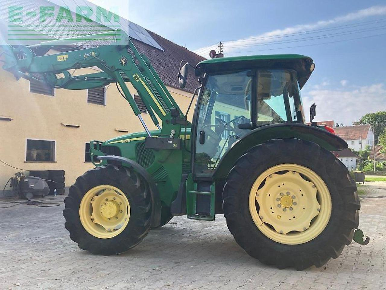 John Deere 5720 - Τρακτέρ: φωτογραφία 3 John Deere 5720 - Τρακτέρ: φωτογραφία 3