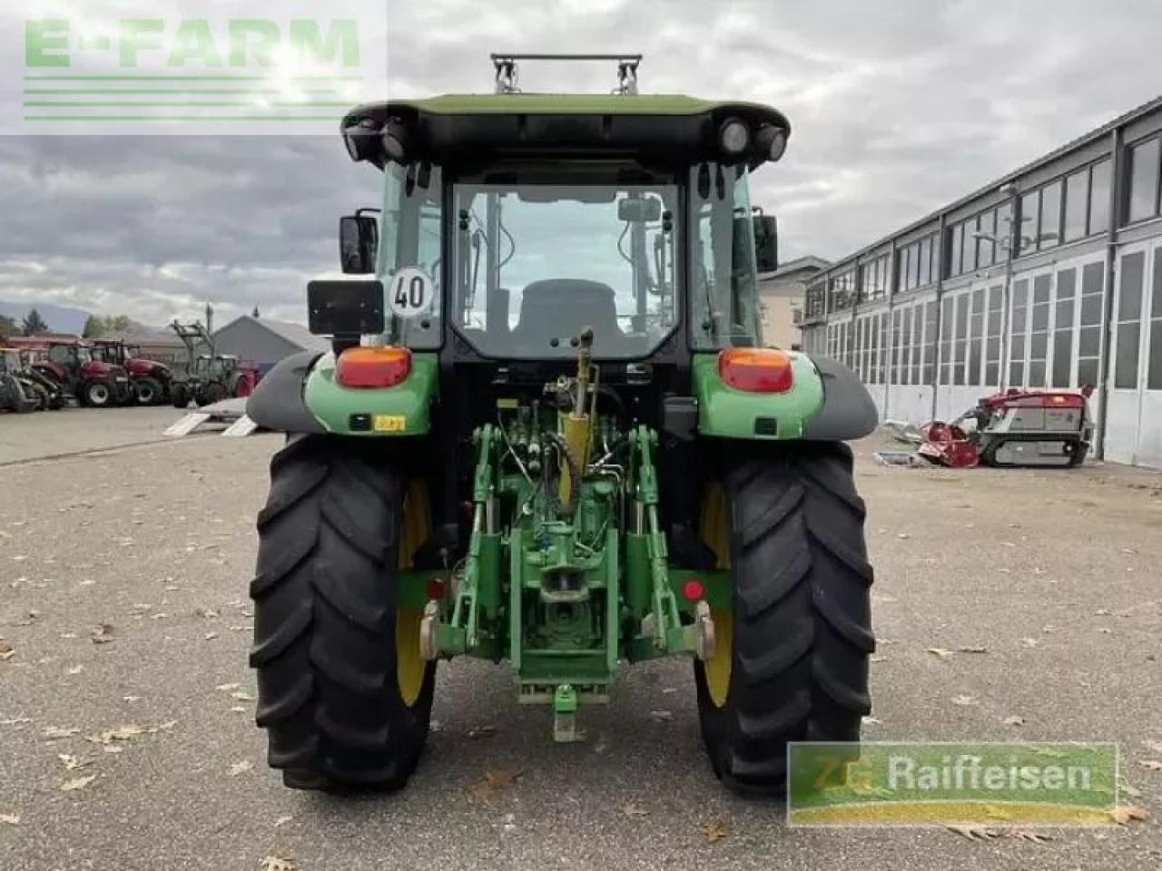 John Deere 5820 - Τρακτέρ: φωτογραφία 5 John Deere 5820 - Τρακτέρ: φωτογραφία 5