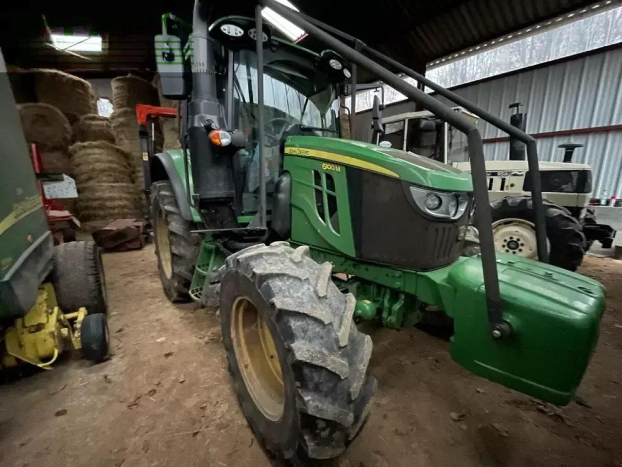 John Deere 6100 m powerquad + - Τρακτέρ: φωτογραφία 1 John Deere 6100 m powerquad + - Τρακτέρ: φωτογραφία 1