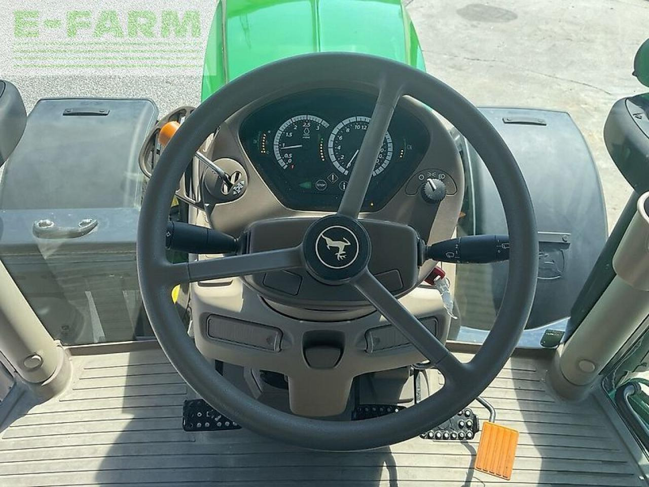 Τρακτέρ John Deere 6110r: φωτογραφία 10