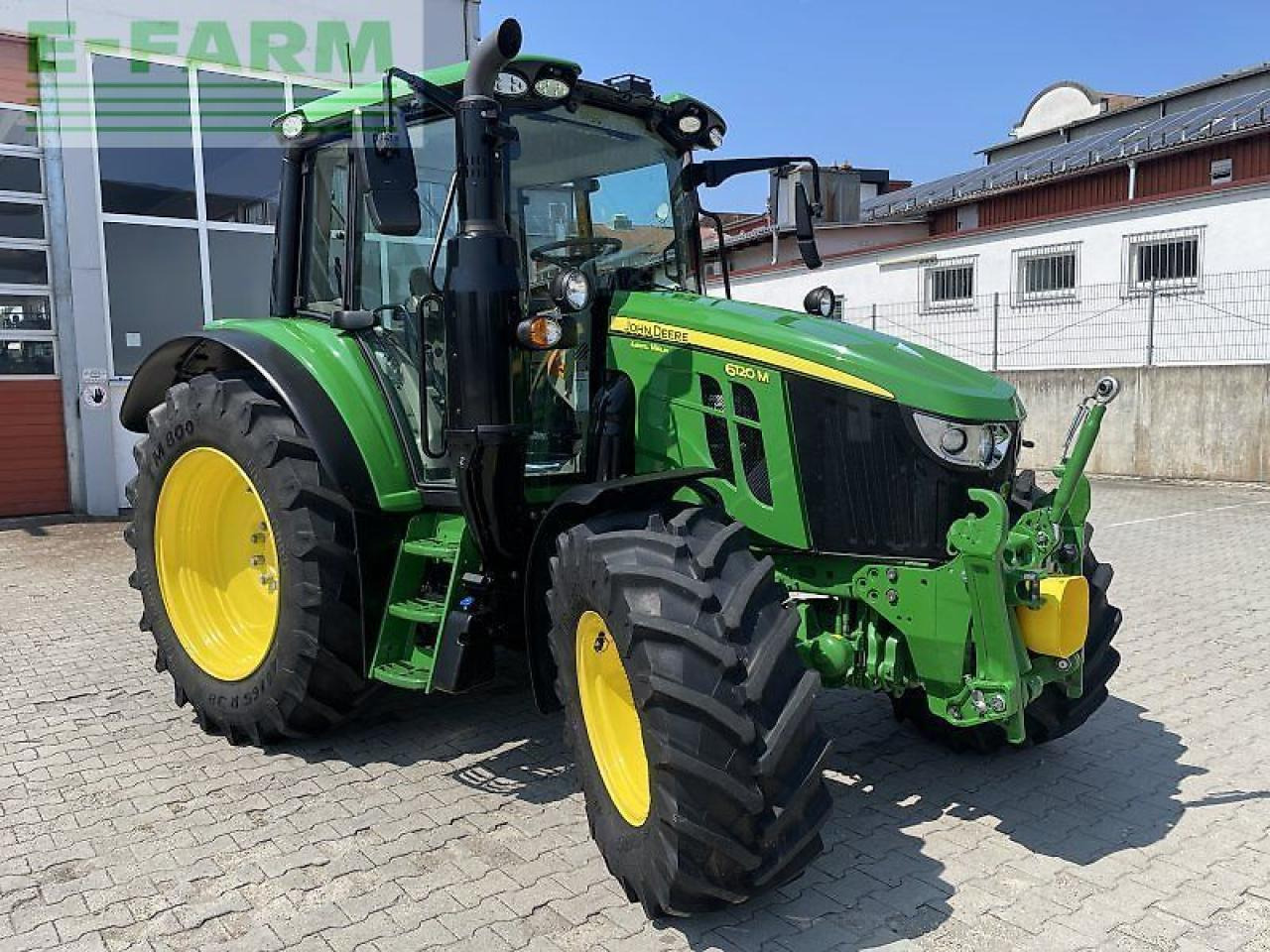 John Deere 6120m - Τρακτέρ: φωτογραφία 1 John Deere 6120m - Τρακτέρ: φωτογραφία 1