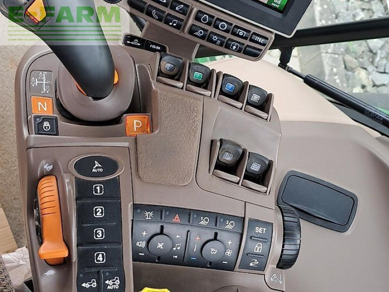 John Deere 6145r - Τρακτέρ: φωτογραφία 2 John Deere 6145r - Τρακτέρ: φωτογραφία 2