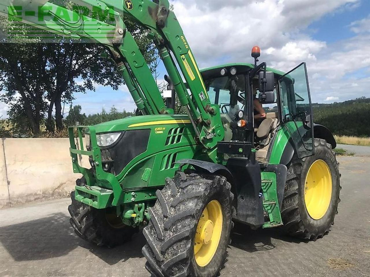 John Deere 6155m - Τρακτέρ: φωτογραφία 1 John Deere 6155m - Τρακτέρ: φωτογραφία 1
