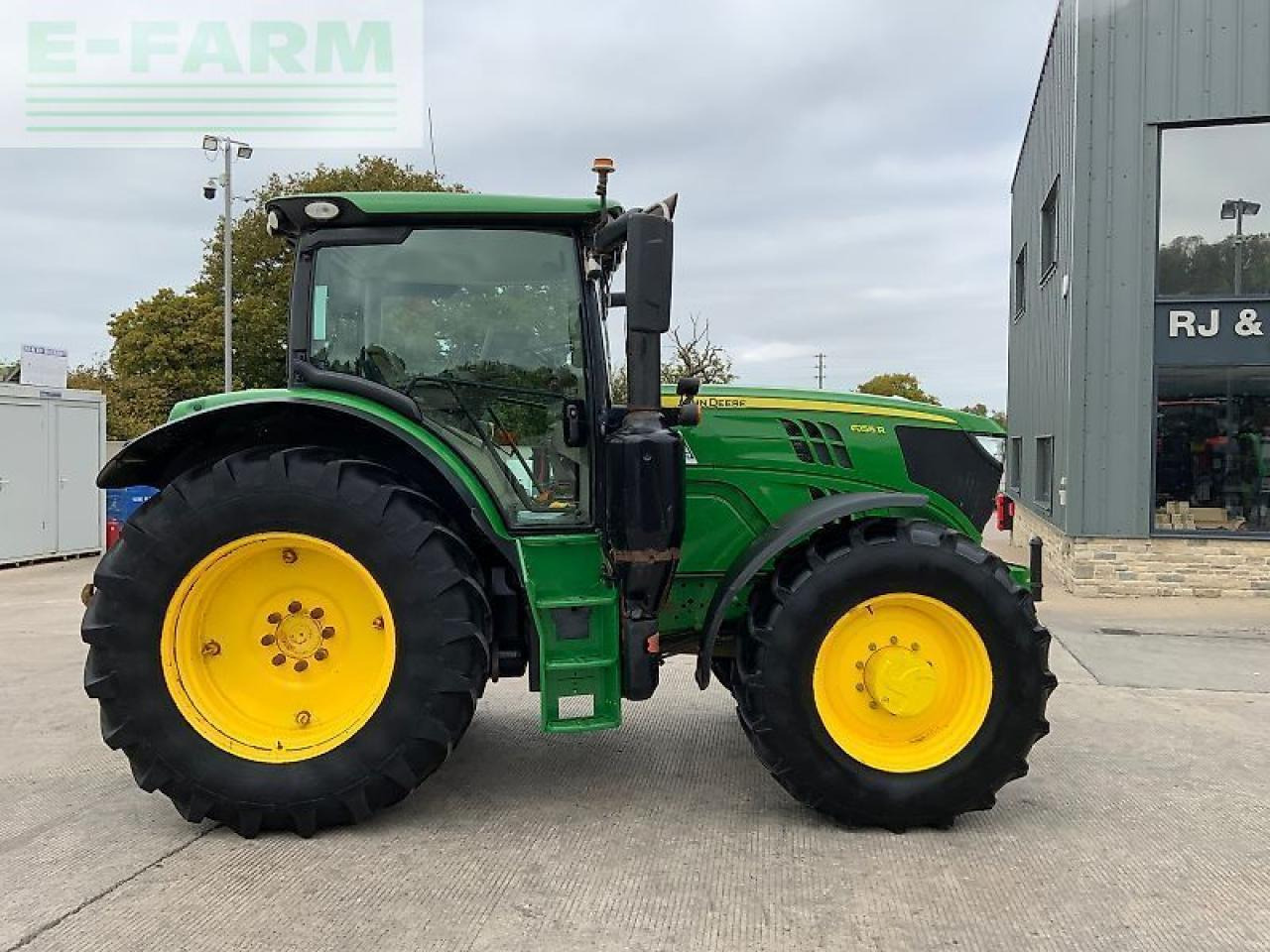 John Deere 6155r tractor (st24081) - Τρακτέρ: φωτογραφία 1 John Deere 6155r tractor (st24081) - Τρακτέρ: φωτογραφία 1