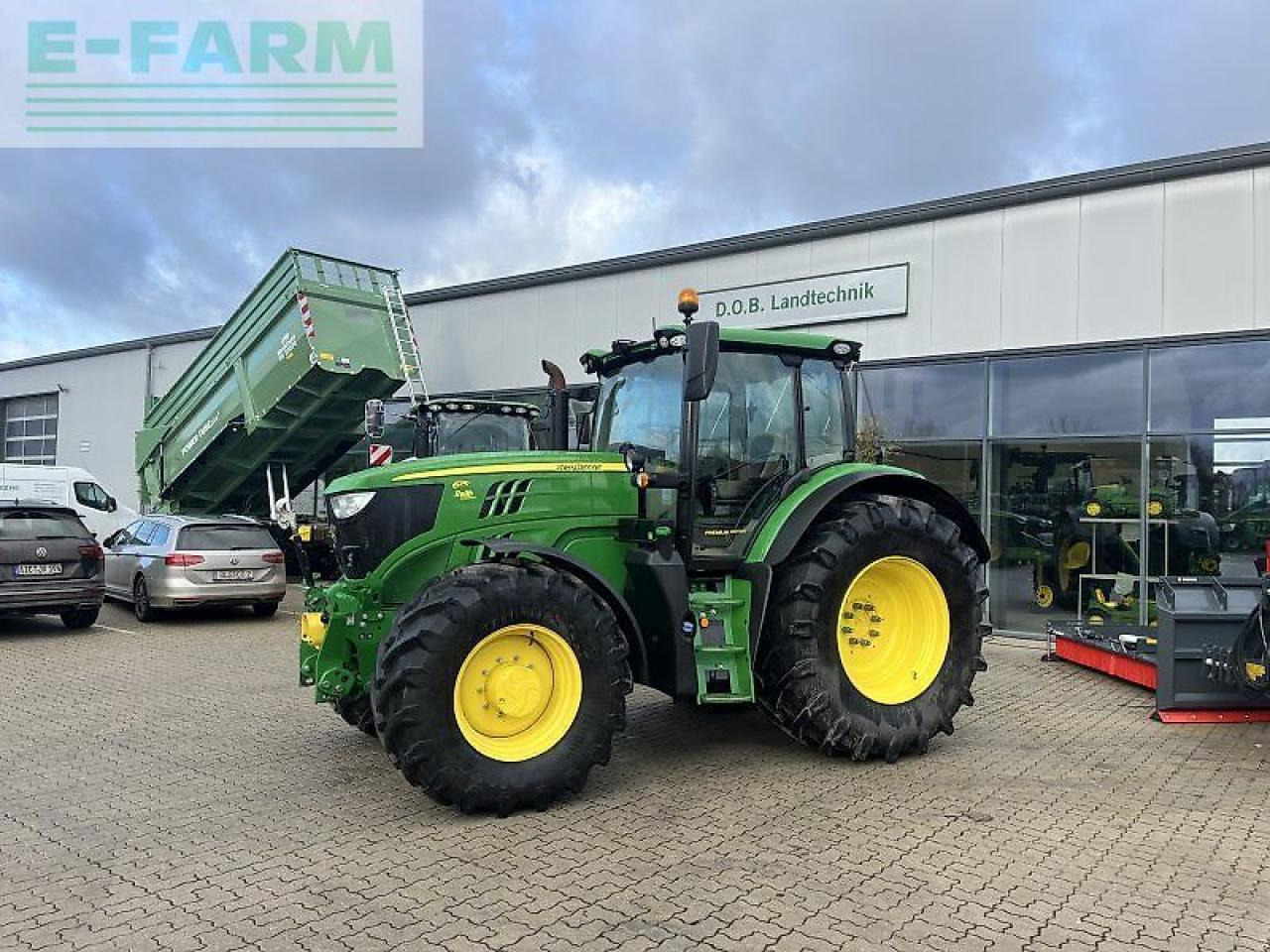 John Deere 6155r - Τρακτέρ: φωτογραφία 1 John Deere 6155r - Τρακτέρ: φωτογραφία 1