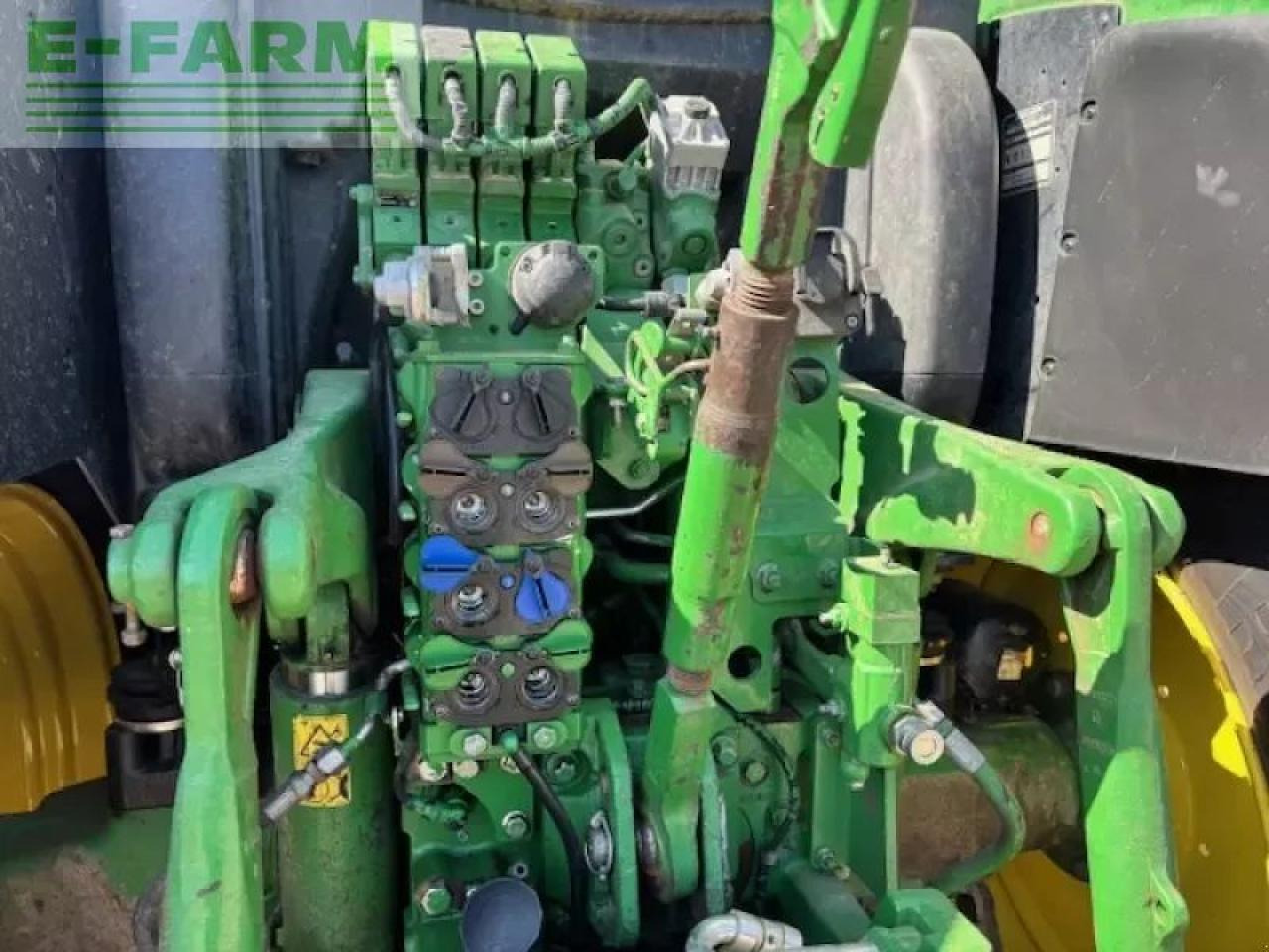 Τρακτέρ John Deere 6155r: φωτογραφία 7 Τρακτέρ John Deere 6155r: φωτογραφία 7